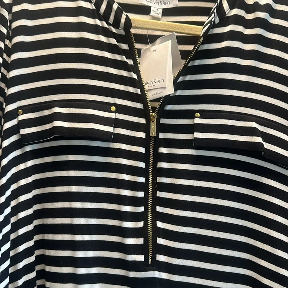 Top - Picture 2 of 5